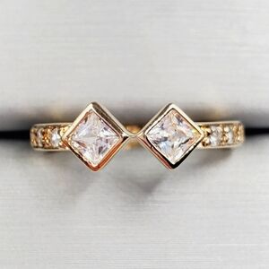 Yellow Gold Geometric Ring